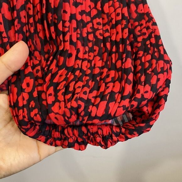 Lulus Camile Black and Red Leopard Print Pleated Romper Sz S - Picture 13 of 16